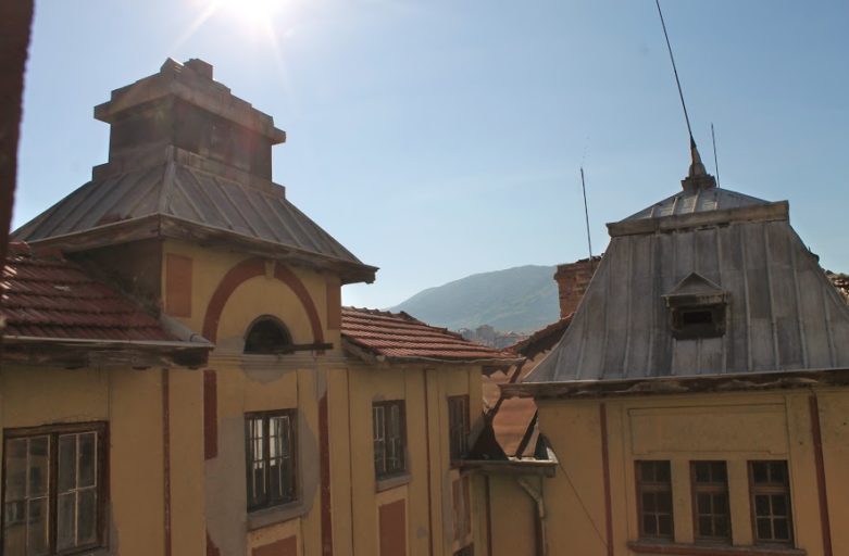 Асеновградското Училище по тютюна и общежитието към него – създаване